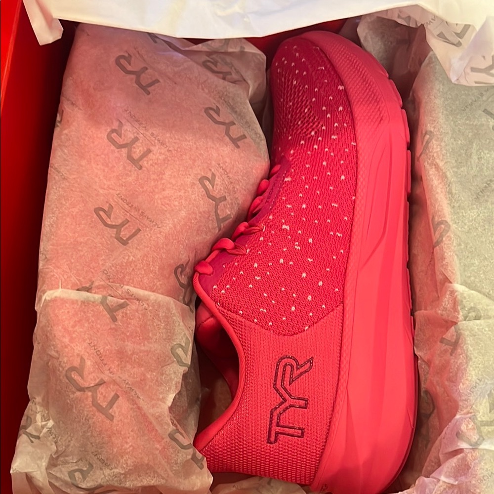 TYR Women's Bright Pink Athletic Shoes -  open to offers. New never worn.
